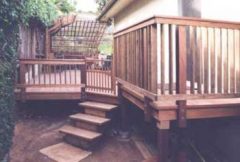 Mahogany side yard deck with western red cedar railings